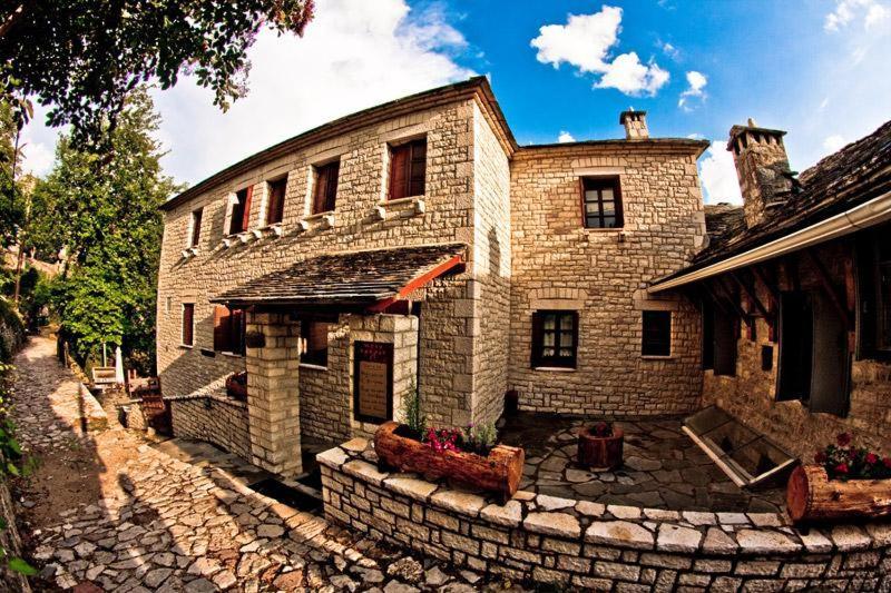 Αρχοντικό Βογιάρου Hotel Kalarrites Exterior photo